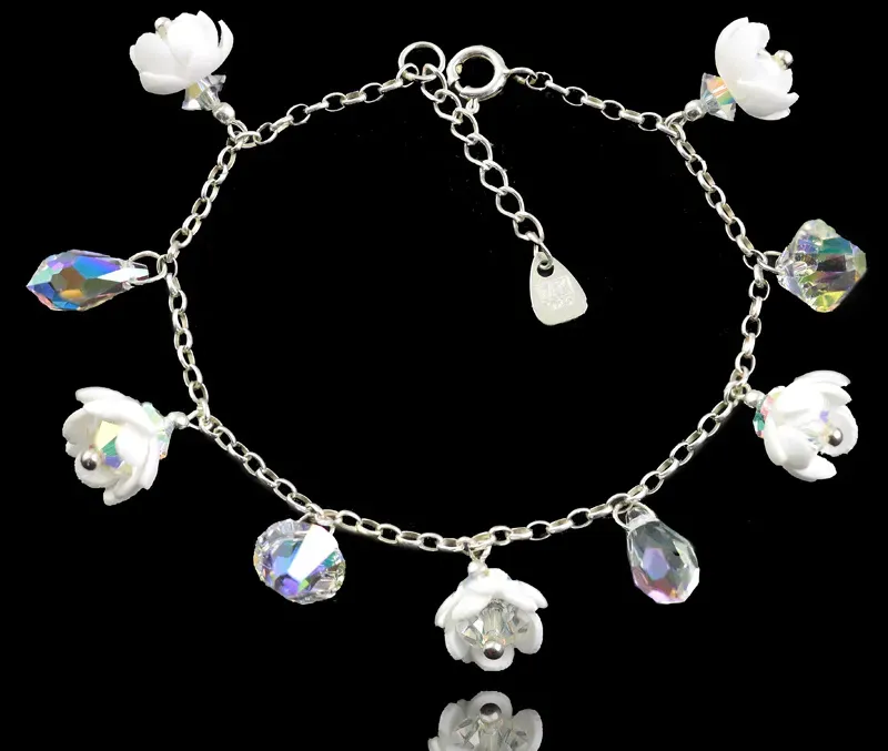 Biżuteria ślubna z motywem kwiatowym – lekka, romantyczna i elegancka